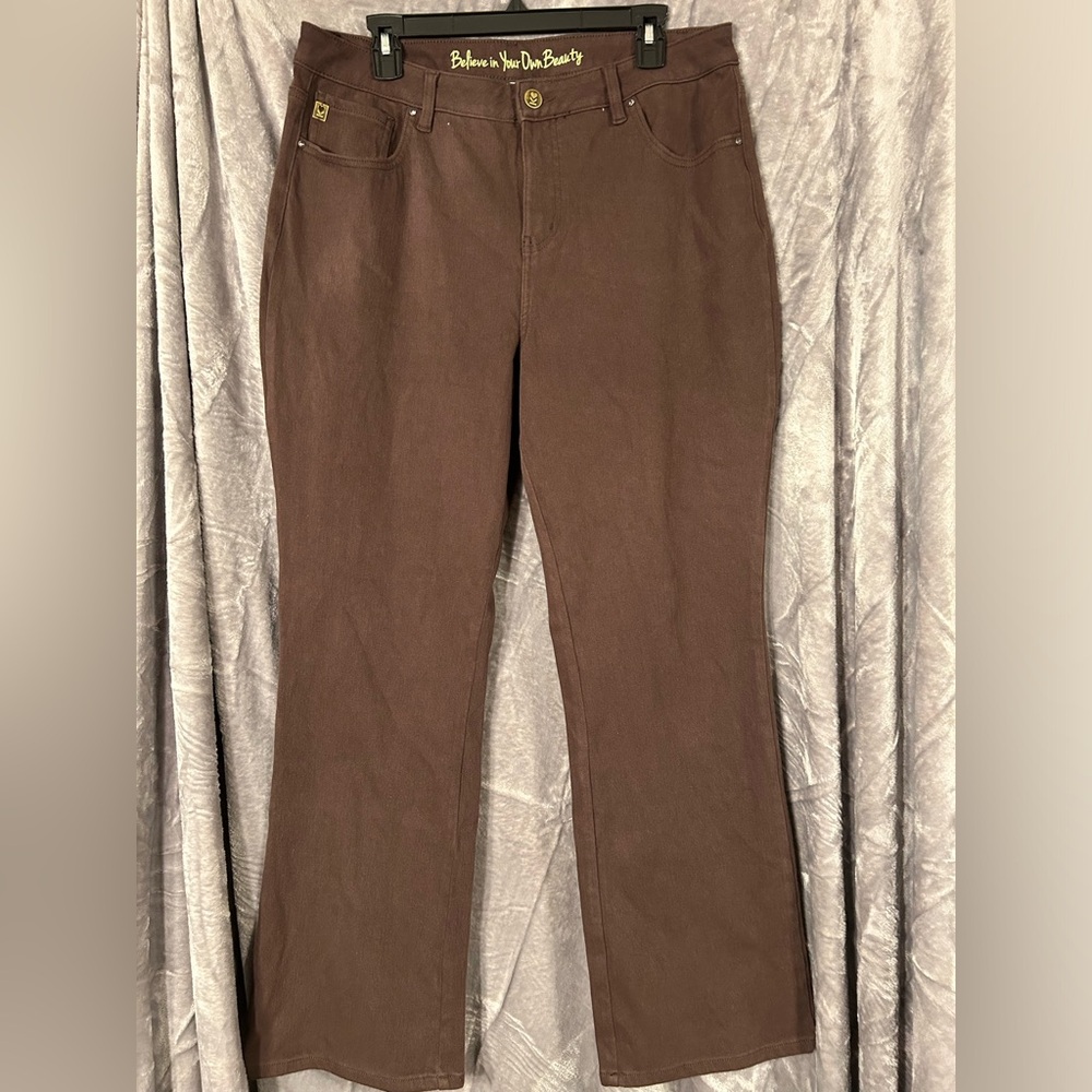 Belle by Kim Gravel Brown Boot cut Women’s Jeans size 16